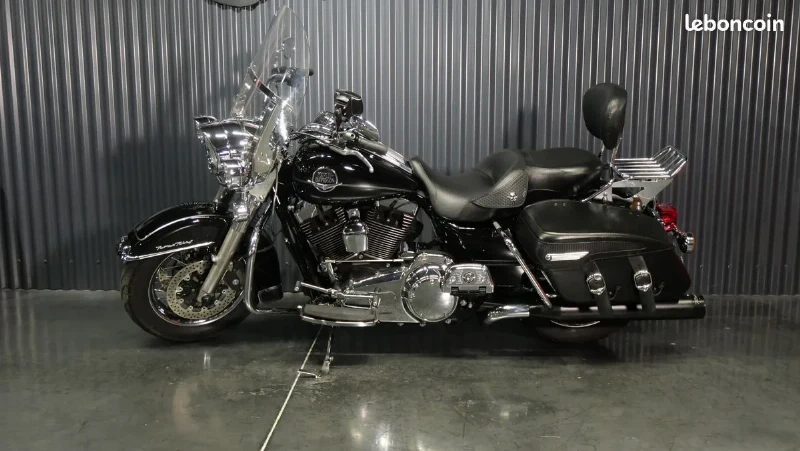 1584 ROAD KING CLASSIC FLHRCI