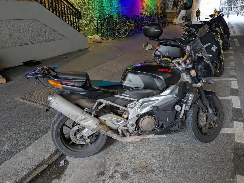 TUONO 1000 R