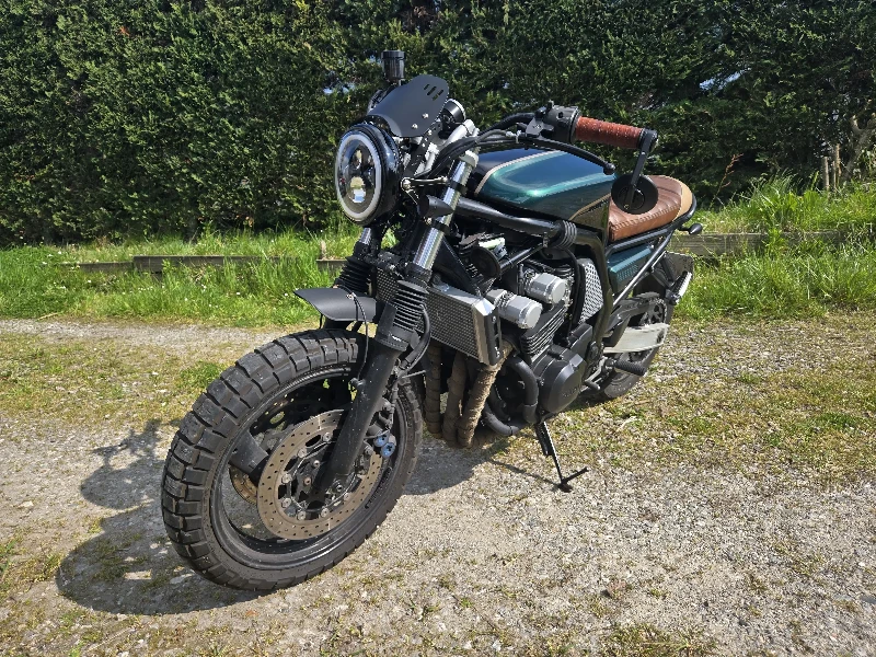 600 FAZER FZS
