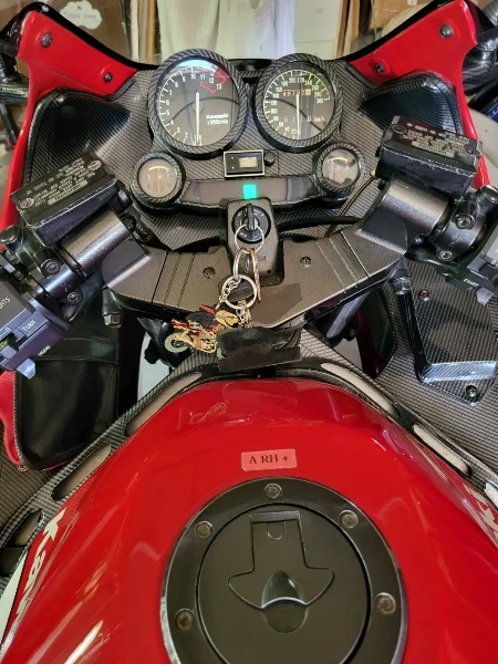 ZX-10 1000 TOMCAT