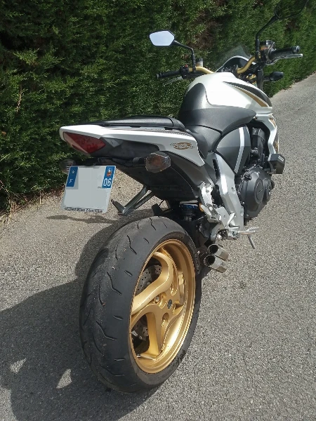 CB 1000 R