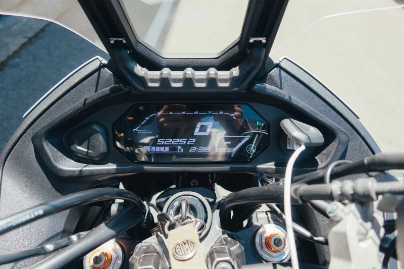 700 Tracer