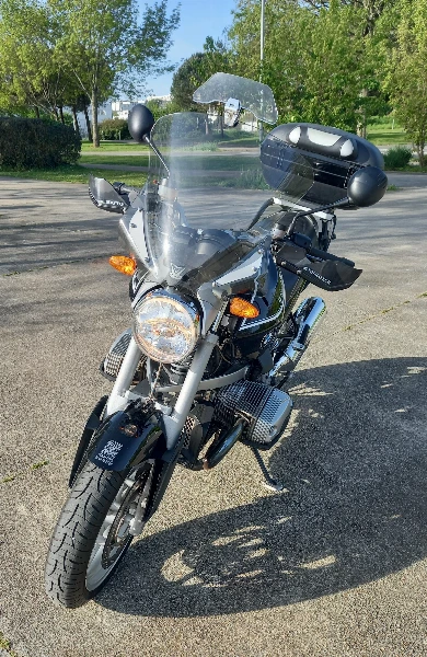 R 1200 R