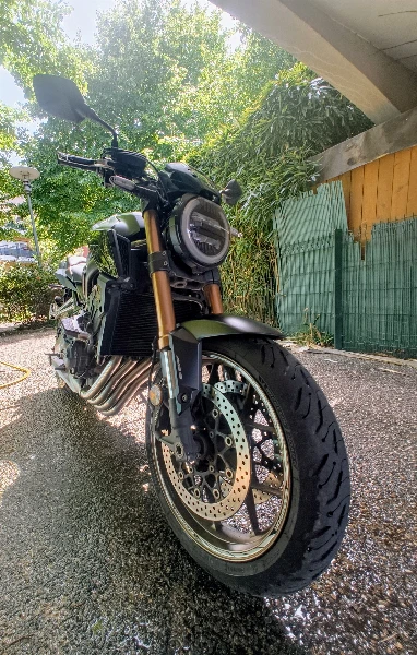 CB 650 R