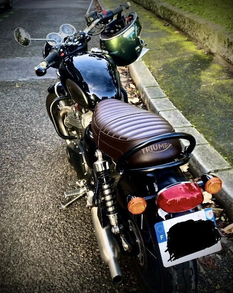 900 Bonneville T 100