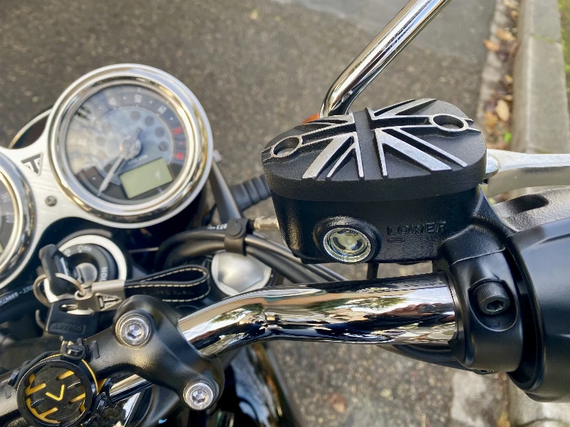900 Bonneville T 100