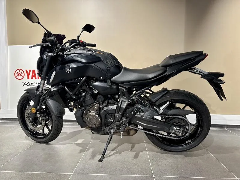 MT07