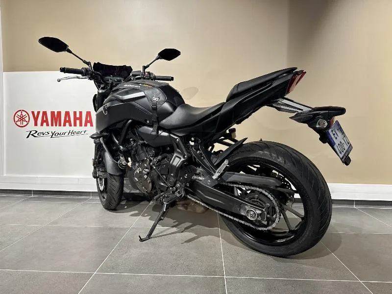 MT07