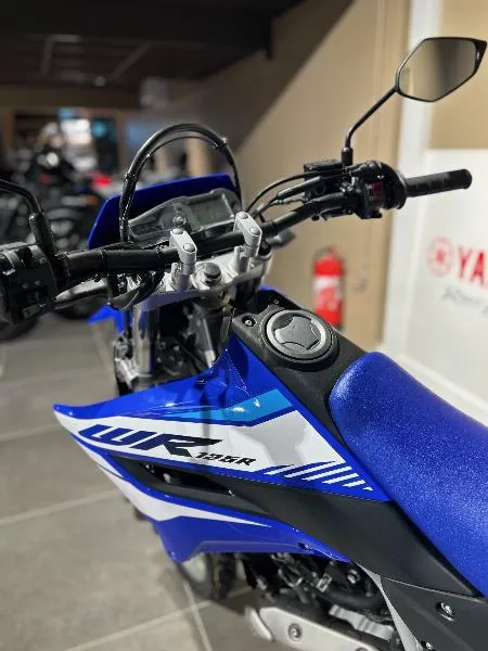 WR125R