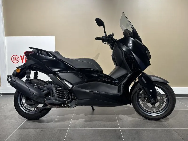 XMAX 125 TECH MAX