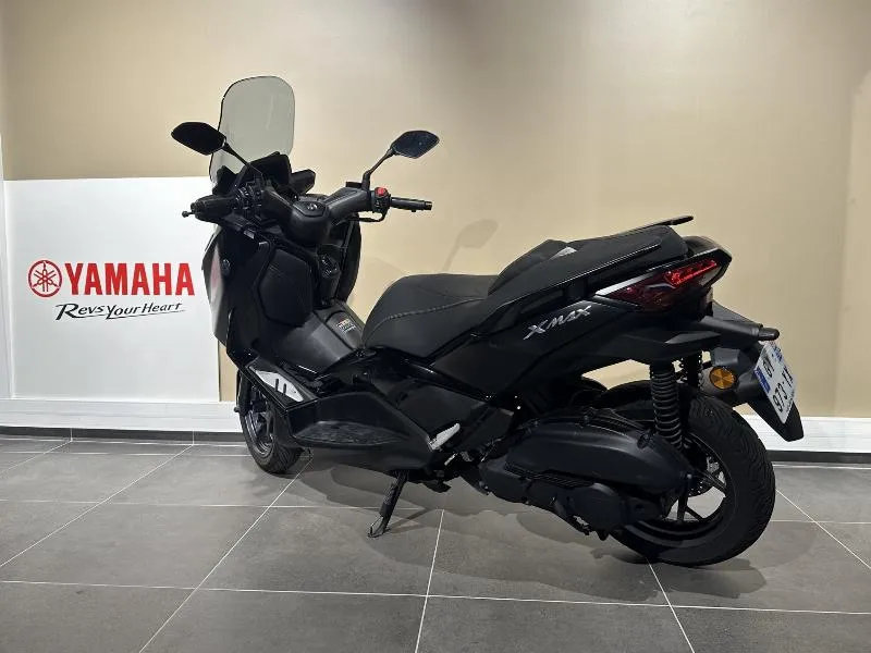 XMAX 125 TECH MAX