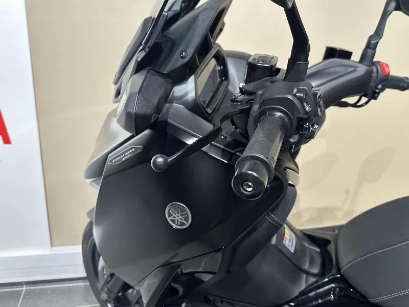 XMAX 125 TECH MAX