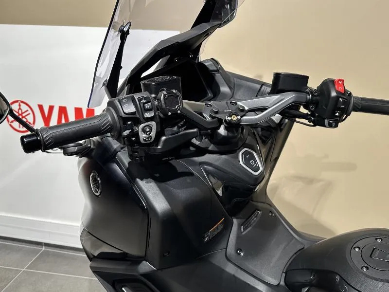 XP TMAX 560 TECH MAX