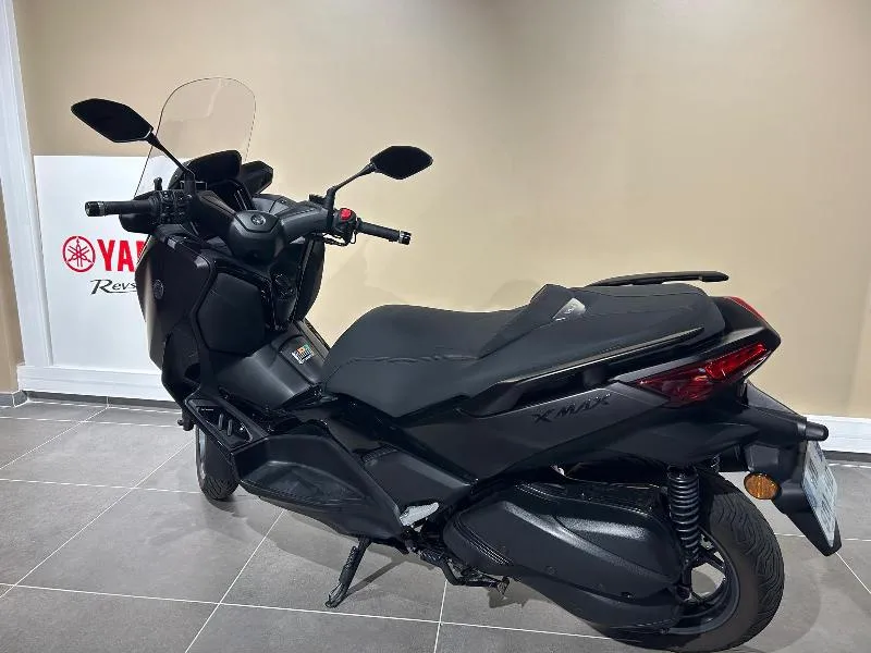 XMAX 300 TECH MAX 