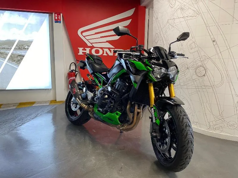 Z 900
