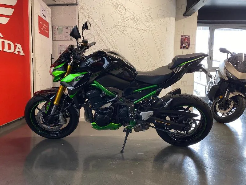 Z 900