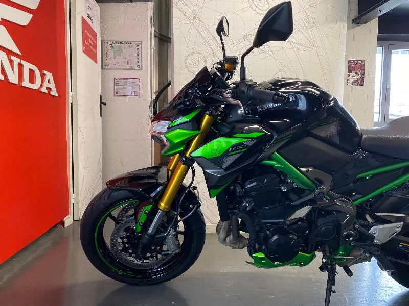 Z 900