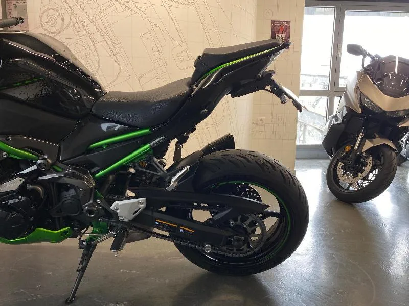 Z 900