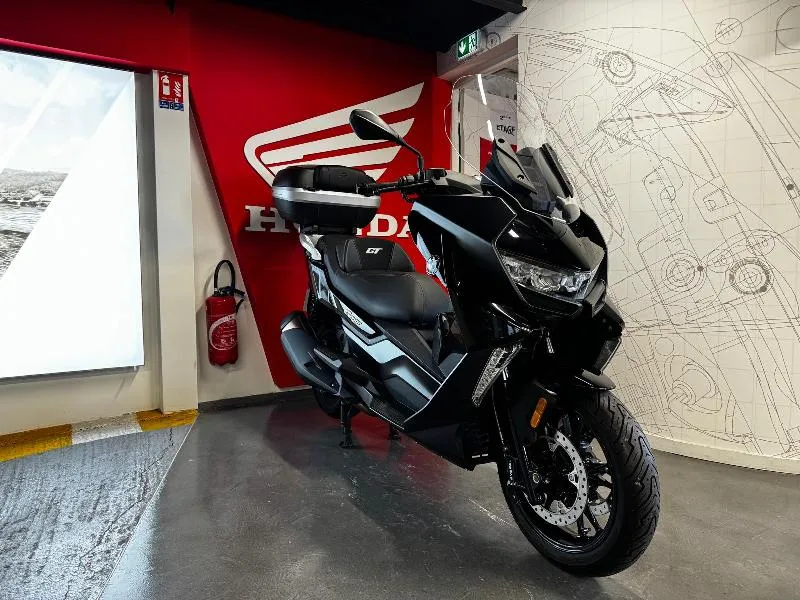 C 400 GT