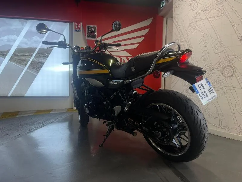 Z900RS
