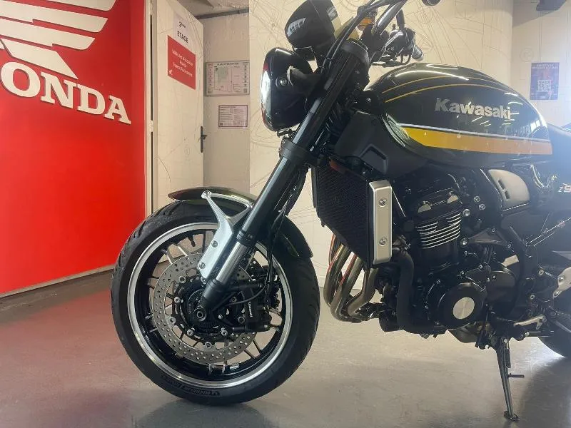 Z900RS