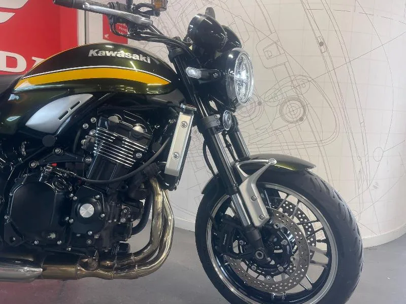 Z900RS