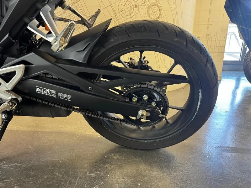 CBR 125 R