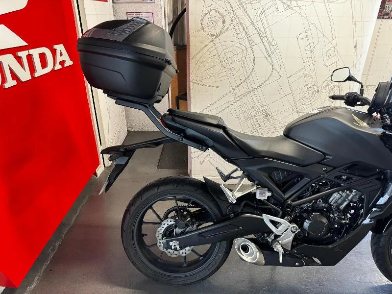 CBR 125 R
