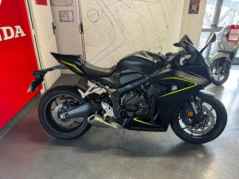 CBR 650  R