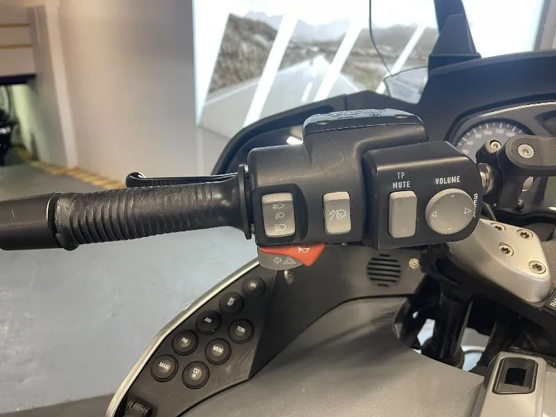 R 1200 RT
