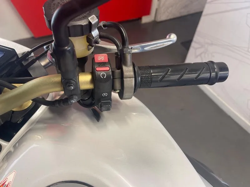 CB 1000 R