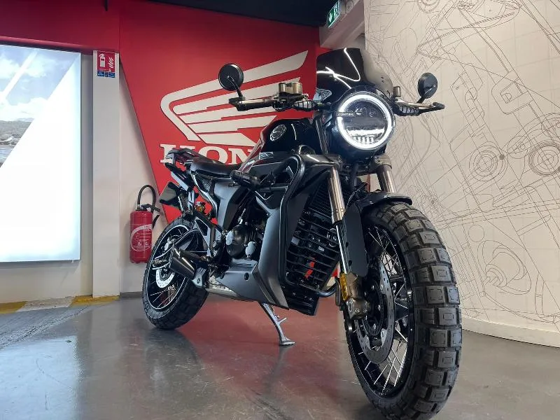 ZT 125 G SCRAMBLER