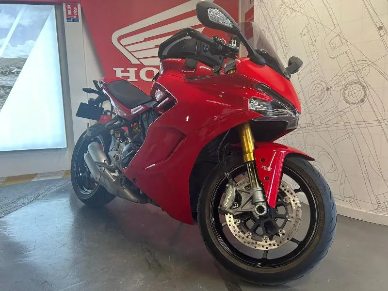 SUPERSPORT 937