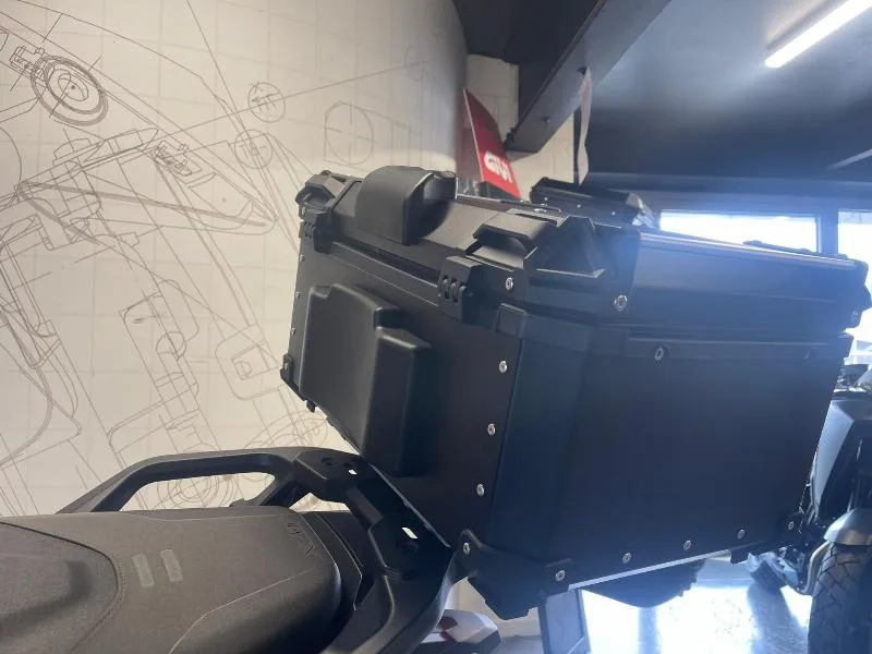 XADV 750