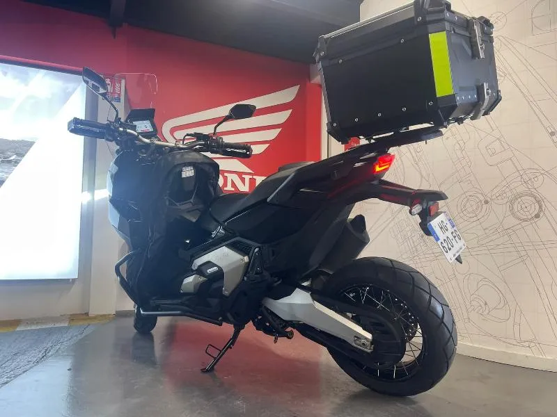 XADV 750