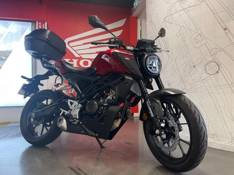 CB 125  R