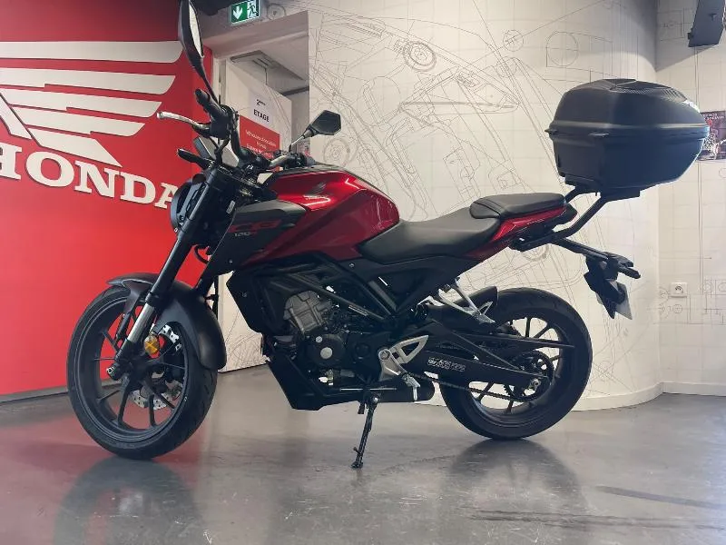 CB 125  R