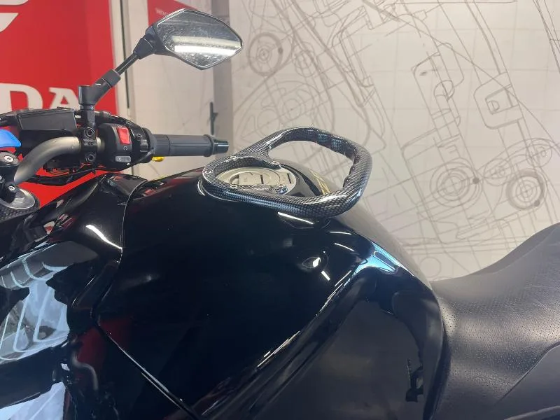 FZ8