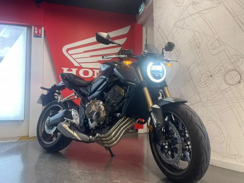 CB 650 R