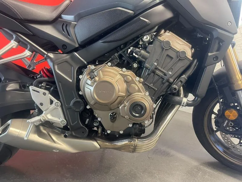 CB 650 R