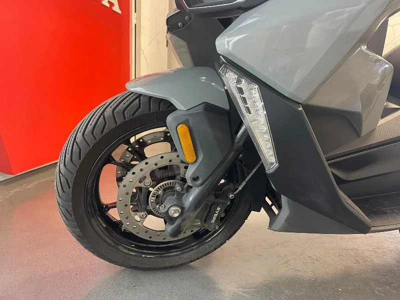C 400 GT