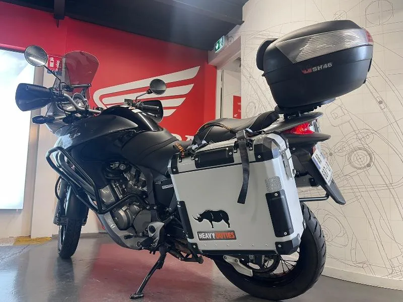 XL 700