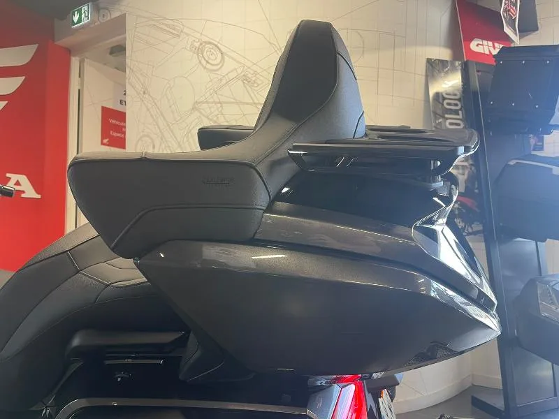 GL 1800 GOLDWING TOURING DCT