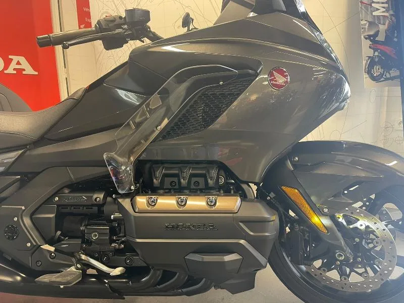 GL 1800 GOLDWING TOURING DCT