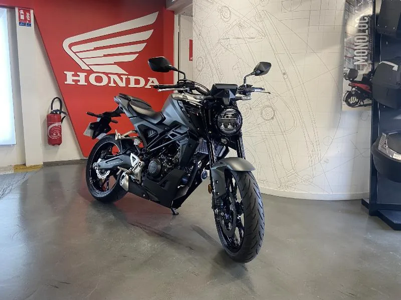CB 125  R