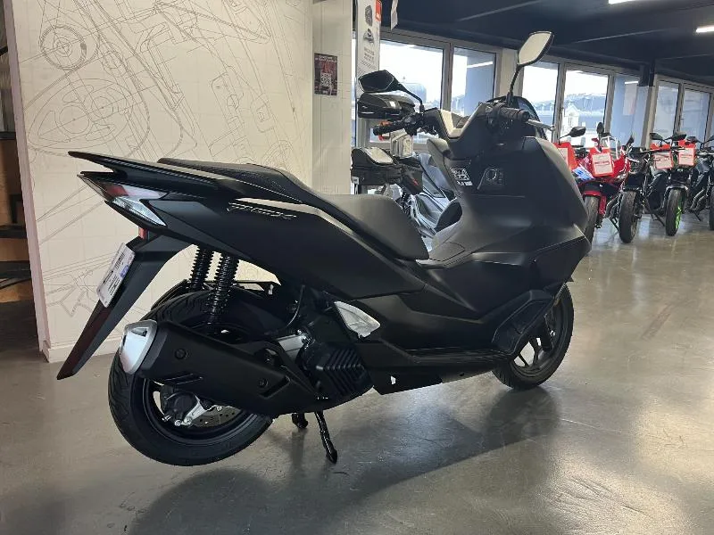 PCX 125