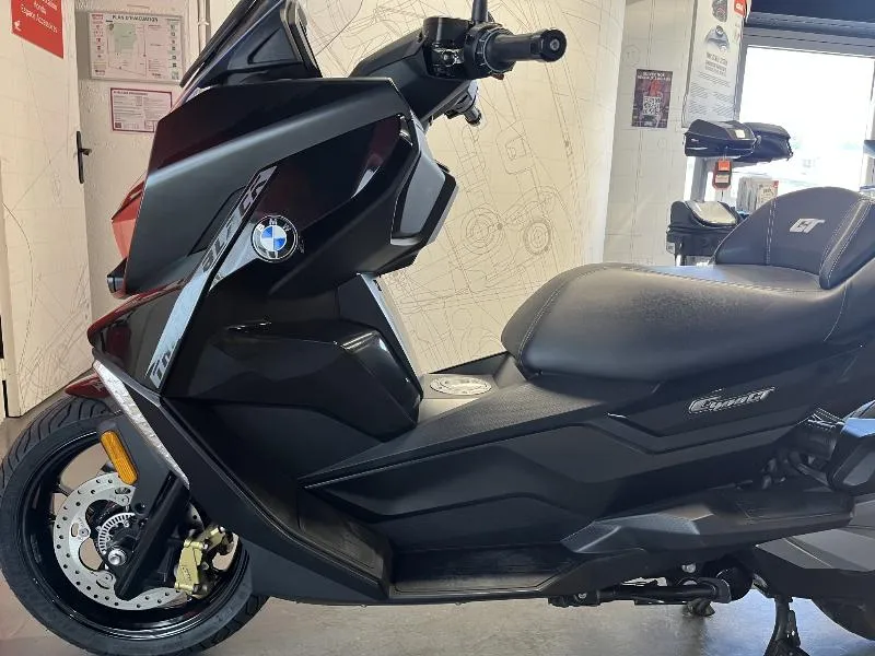 C 400 GT