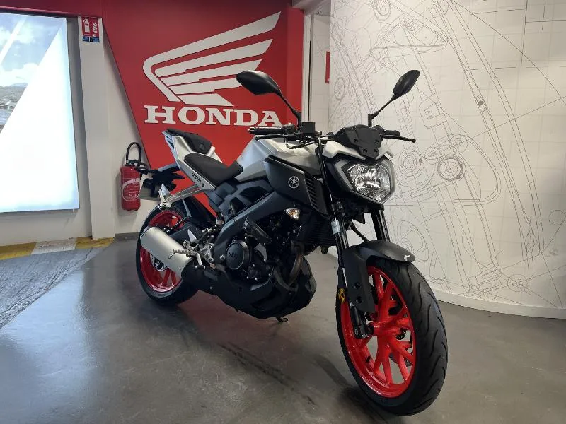 MT125 ABS