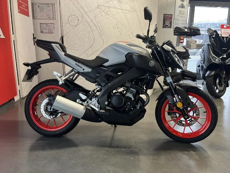 MT125 ABS
