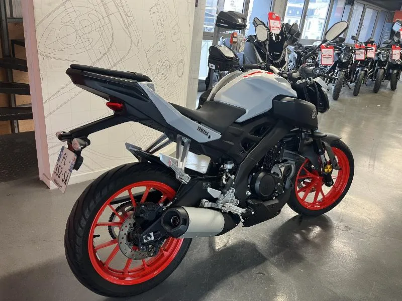 MT125 ABS